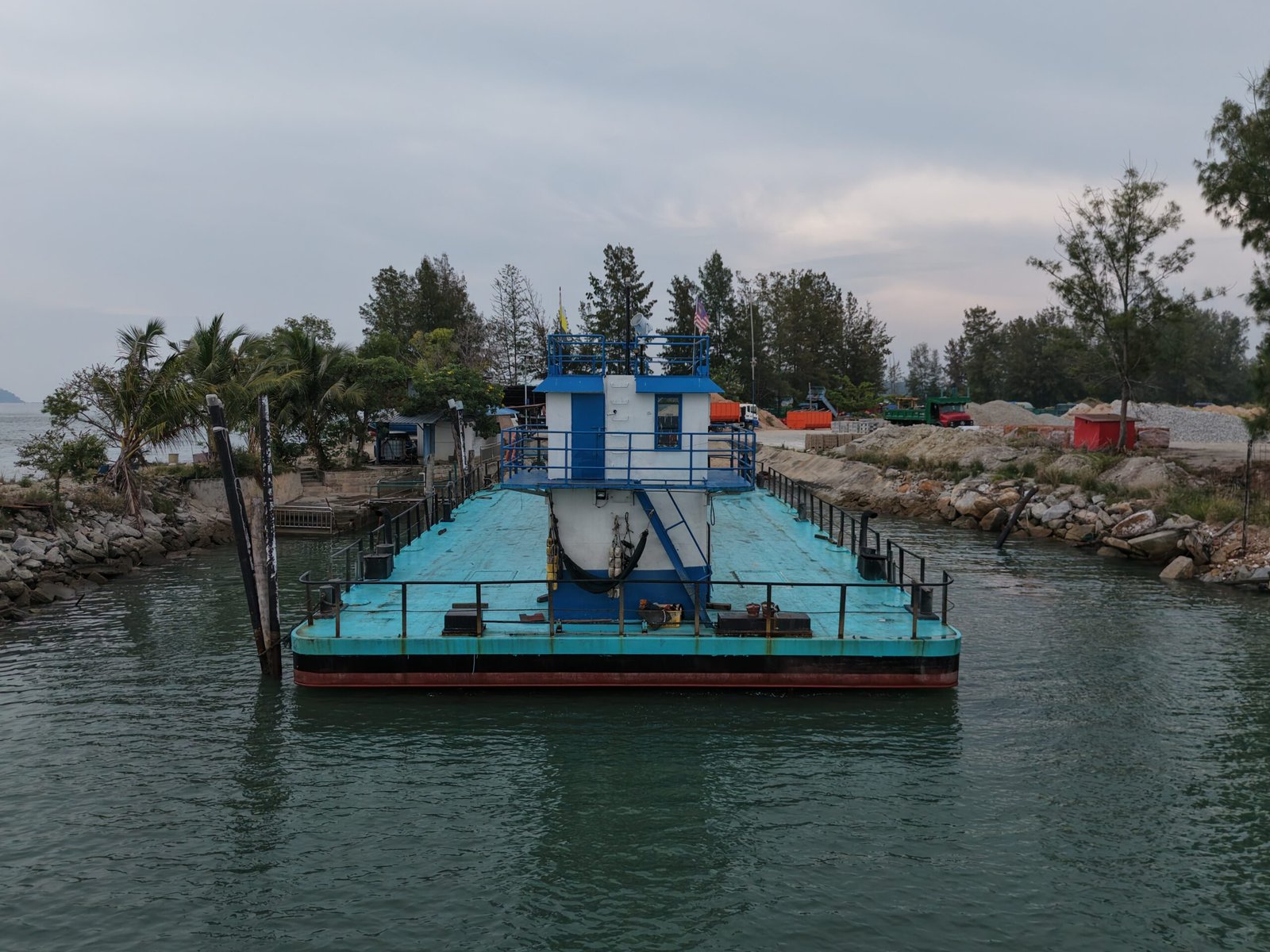 R Masyhur vessels on the Pangkor crossing